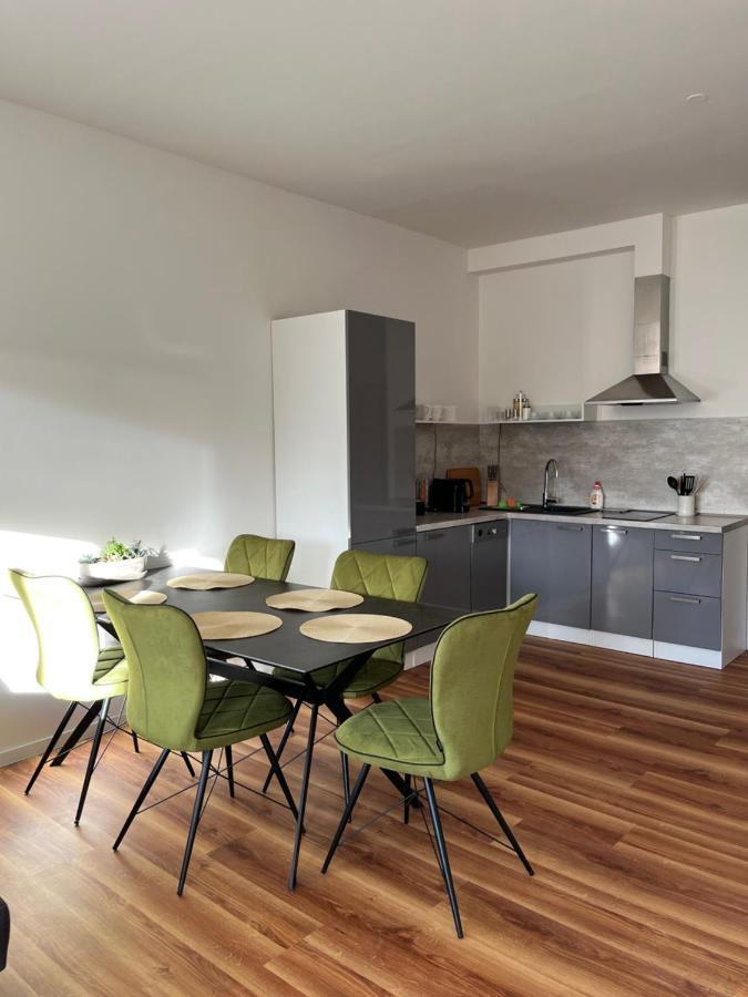 Apartmany Male Namesti, Броумов Екстериор снимка